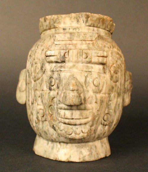 Cabeza antropomorfa
