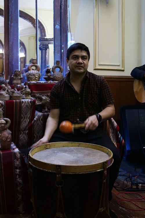 Conversatorio, Comida y Música en Restaurant El Encuentro