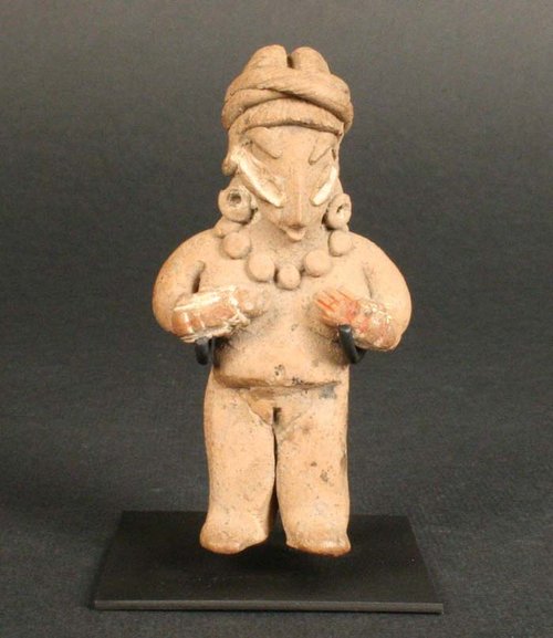 Figurilla antropomorfa femenina