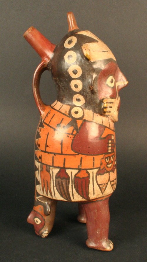 Botella silbato antropomorfa