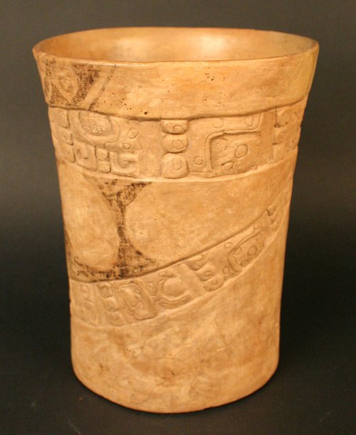 Vaso con glifos