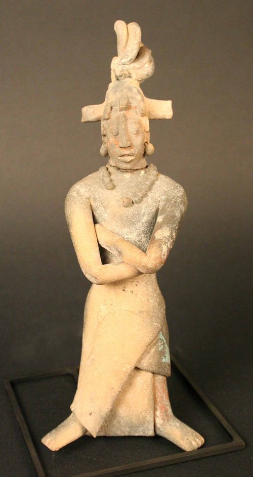 Figura antropomorfa masculina. Silbato