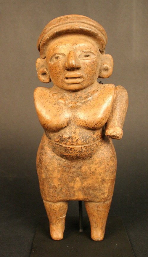 Figura antropomorfa femenina y articulada