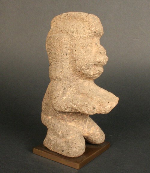 Figurilla antropomorfa de niño