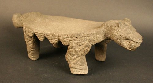 Piedra de moler zoomorfa: felino