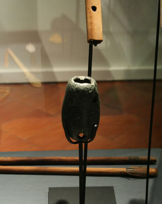 Ocarina. Piedra. Costa de Taltal -Pescadores Tardíos. Colección Museo Augusto Capdeville , Taltal.