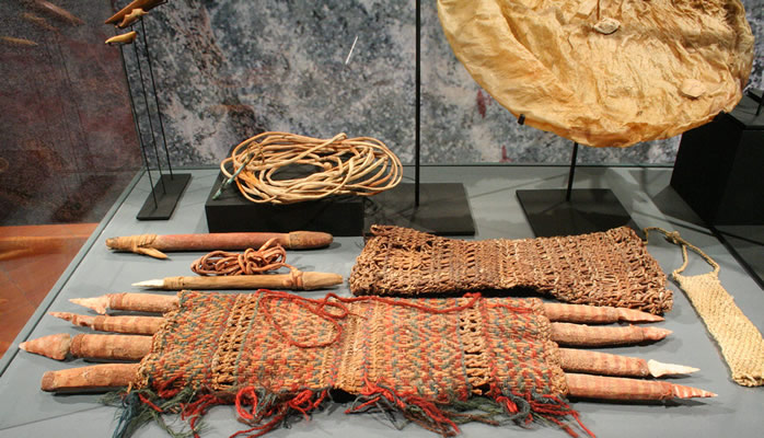 Porta cabezales de arpón. Fibra vegetal y de camélido. Costa de Arica – Pescadores Tardíos (1200-1470 d.C.). Colección Manuel Blanco Encalada,MCHAP.