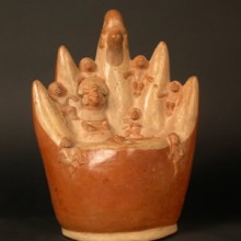 Botella: Sacrificio de prisioneros en la montaña Museo Larco, Lima - Perú I ML003106